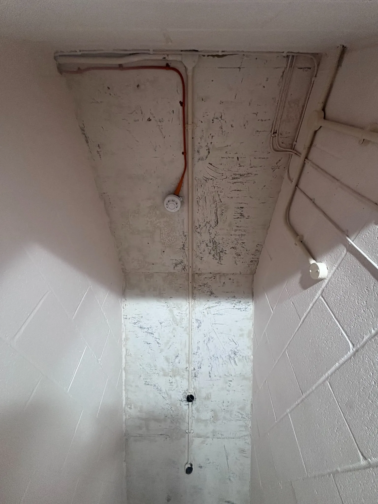 Licensed asbestos gasket removal in a Tottenham commercial property